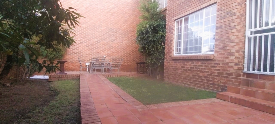 2 Bedroom Property for Sale in The Reeds Gauteng