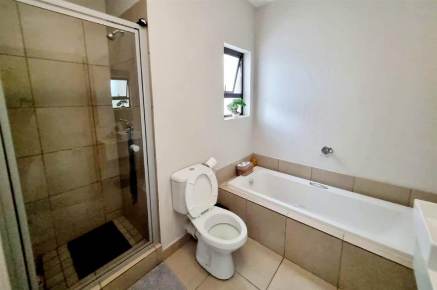 To Let 1 Bedroom Property for Rent in Broadacres Gauteng