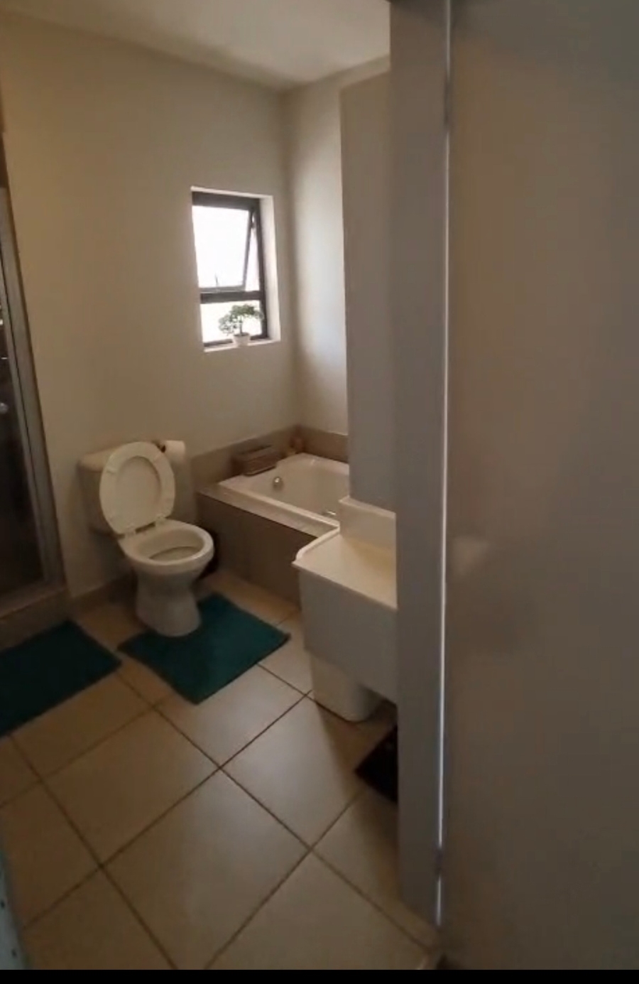 To Let 1 Bedroom Property for Rent in Broadacres Gauteng