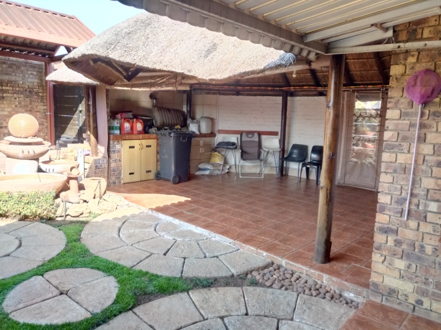 3 Bedroom Property for Sale in Clubview Gauteng