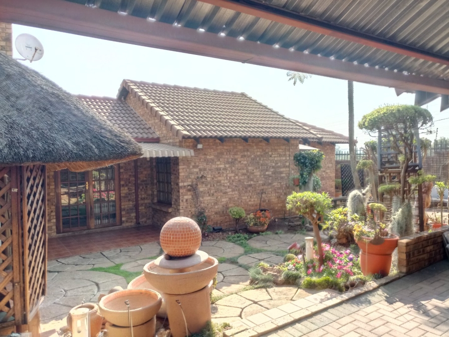 3 Bedroom Property for Sale in Clubview Gauteng