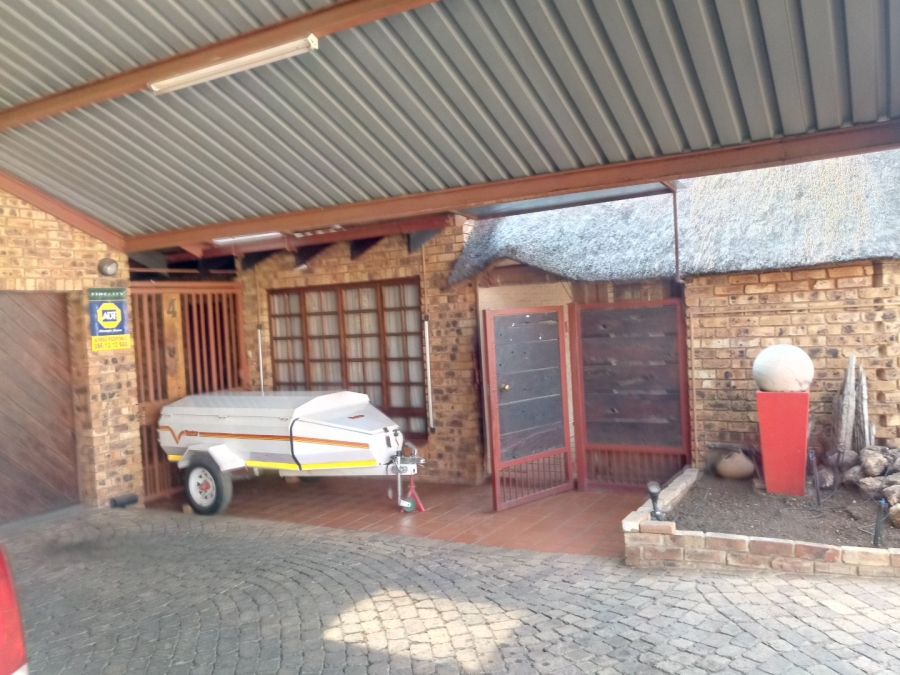 3 Bedroom Property for Sale in Clubview Gauteng