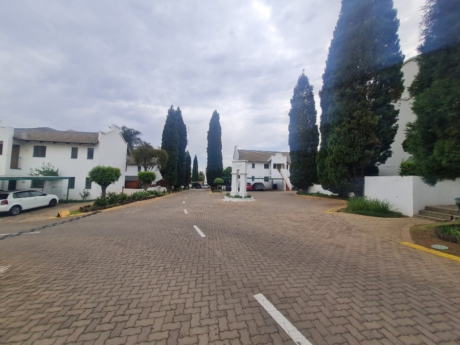 2 Bedroom Property for Sale in Marais Steyn Park Gauteng