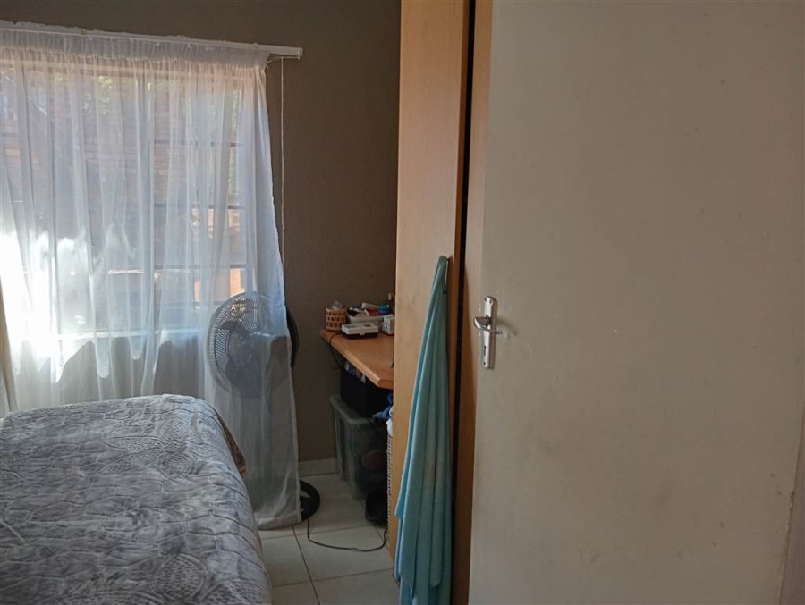 1 Bedroom Property for Sale in Philip Nel Park Gauteng