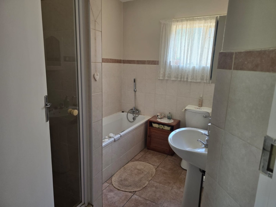 2 Bedroom Property for Sale in Montana Gauteng