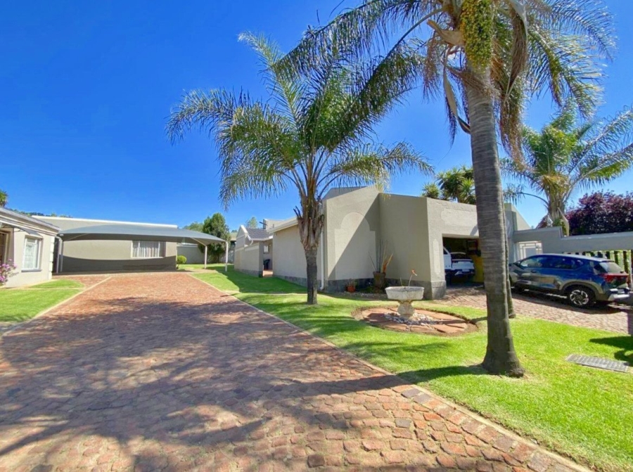 4 Bedroom Property for Sale in Lambton Gardens Gauteng