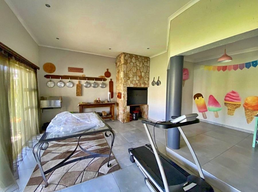 4 Bedroom Property for Sale in Lambton Gardens Gauteng