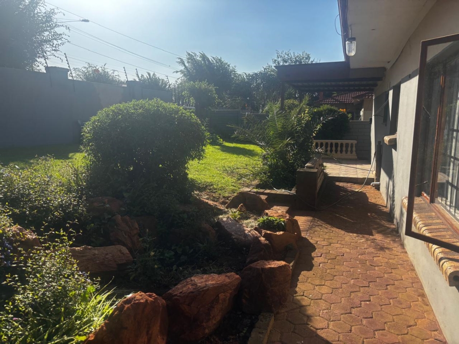 4 Bedroom Property for Sale in Wentworth Park Gauteng