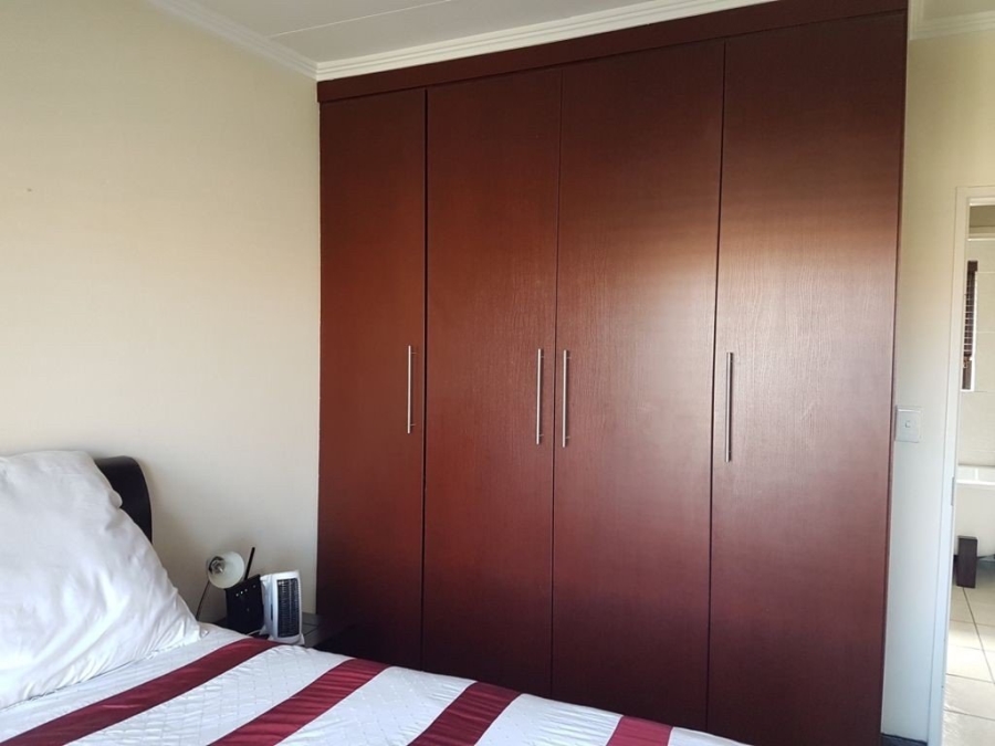 1 Bedroom Property for Sale in Paulshof Gauteng