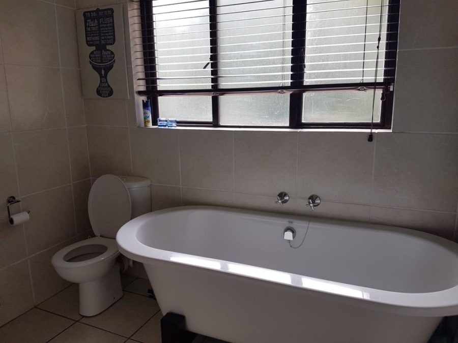 1 Bedroom Property for Sale in Paulshof Gauteng