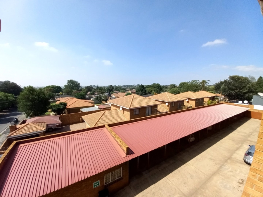 2 Bedroom Property for Sale in Symhurst Gauteng