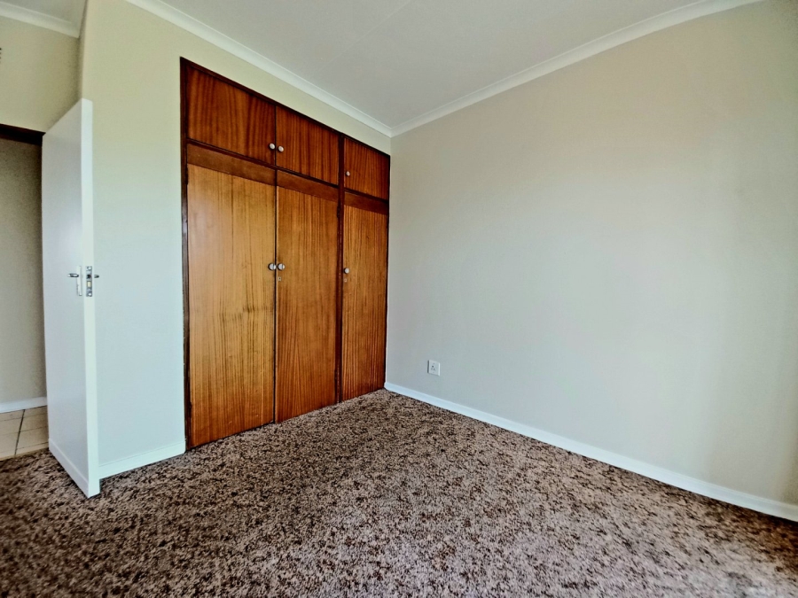 2 Bedroom Property for Sale in Symhurst Gauteng