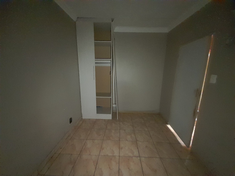 2 Bedroom Property for Sale in Sunnyside Gauteng