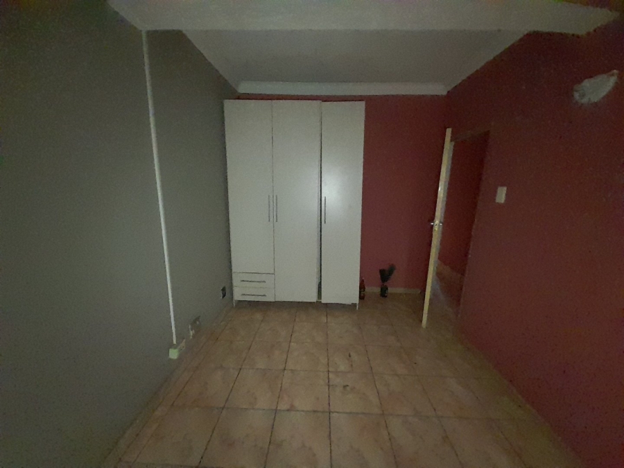 2 Bedroom Property for Sale in Sunnyside Gauteng