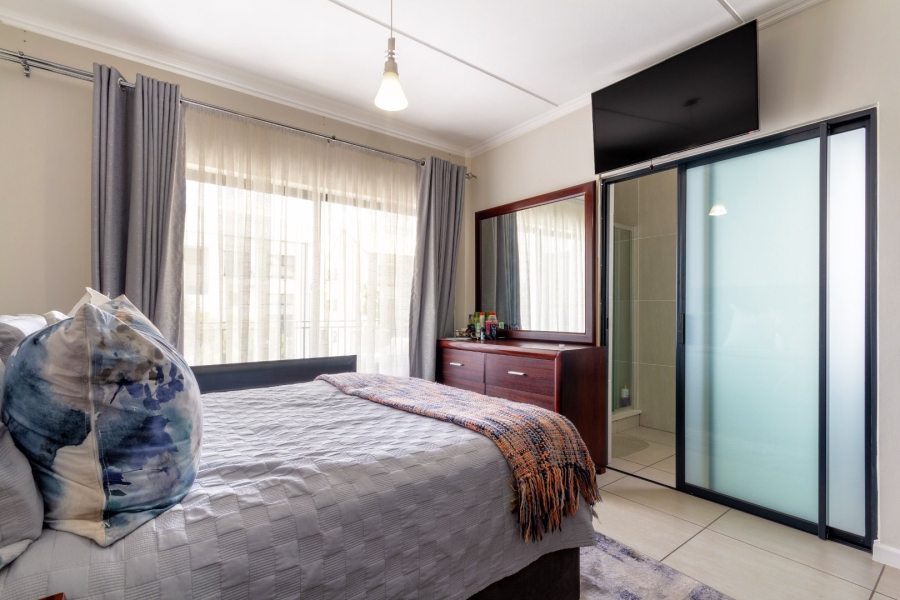  Bedroom Property for Sale in Greenstone Ridge Gauteng