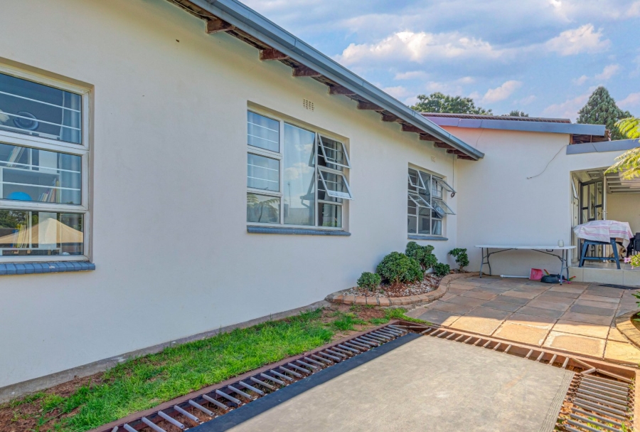 4 Bedroom Property for Sale in Weltevreden Park Gauteng