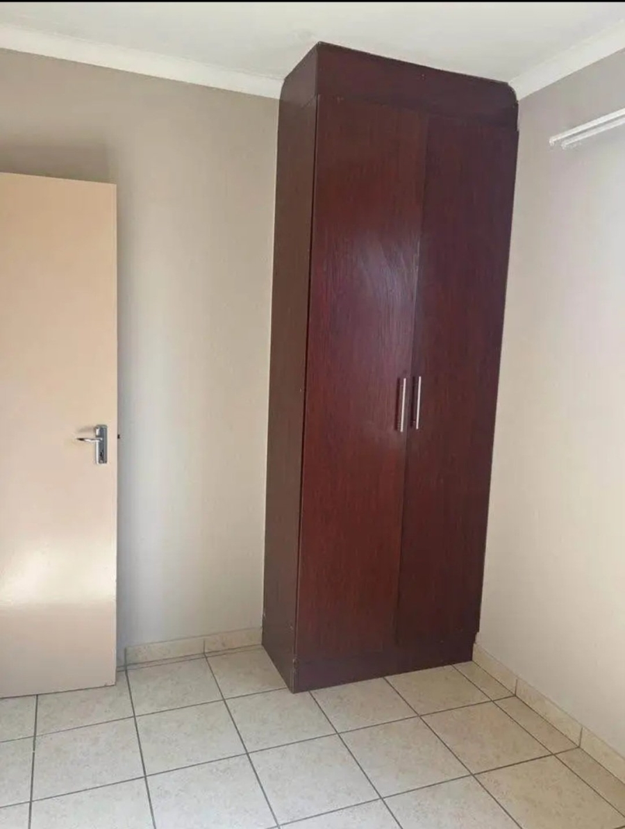 To Let 3 Bedroom Property for Rent in Blue Hills Gauteng