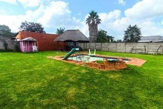 3 Bedroom Property for Sale in Casseldale Gauteng