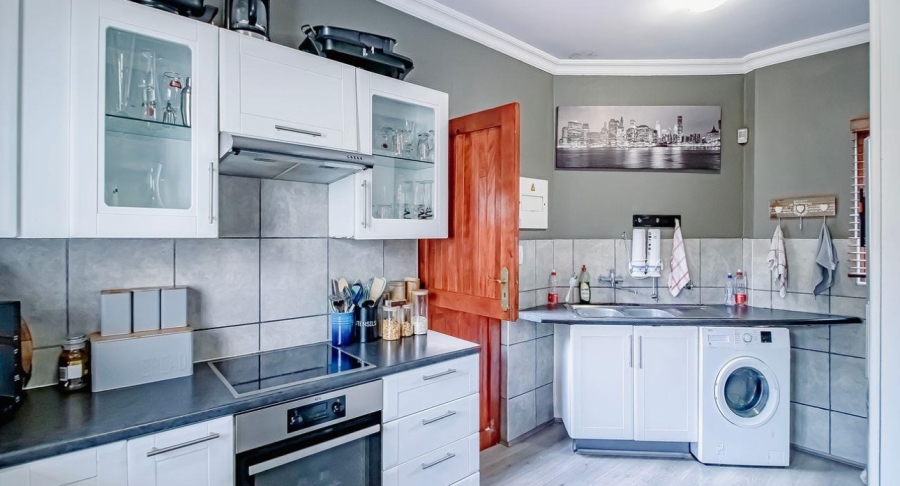 2 Bedroom Property for Sale in Equestria Gauteng