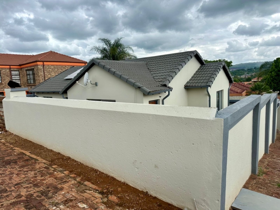 4 Bedroom Property for Sale in Philip Nel Park Gauteng