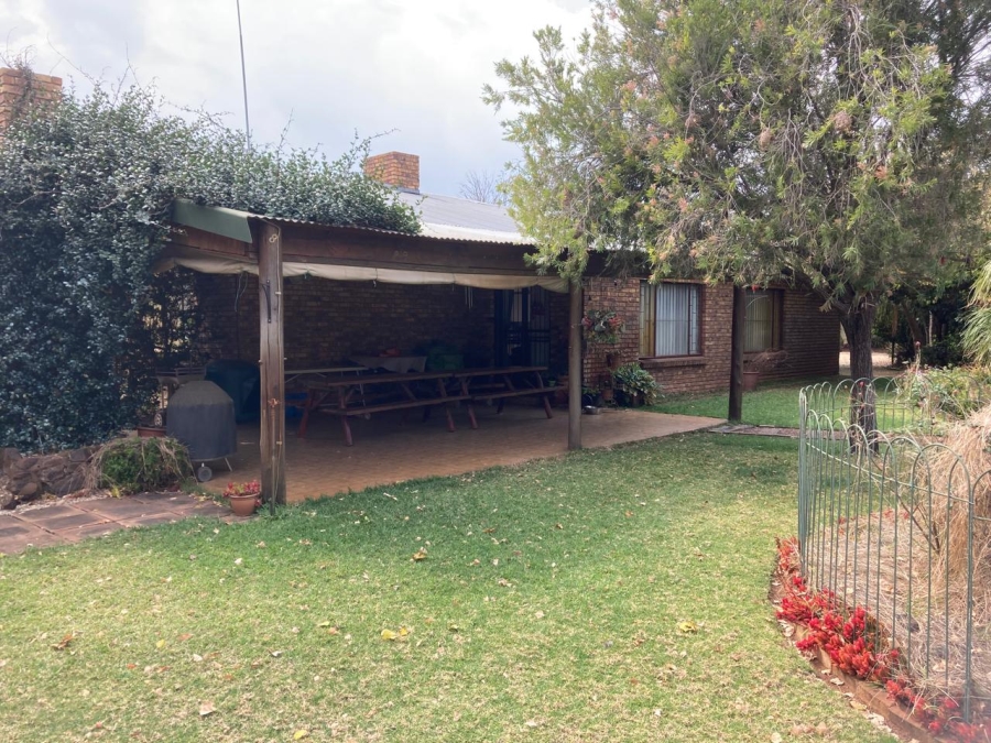 6 Bedroom Property for Sale in Cullinan Rural Gauteng