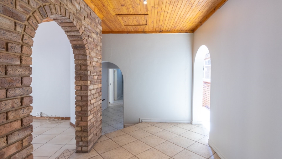 5 Bedroom Property for Sale in Lyttelton Manor Gauteng