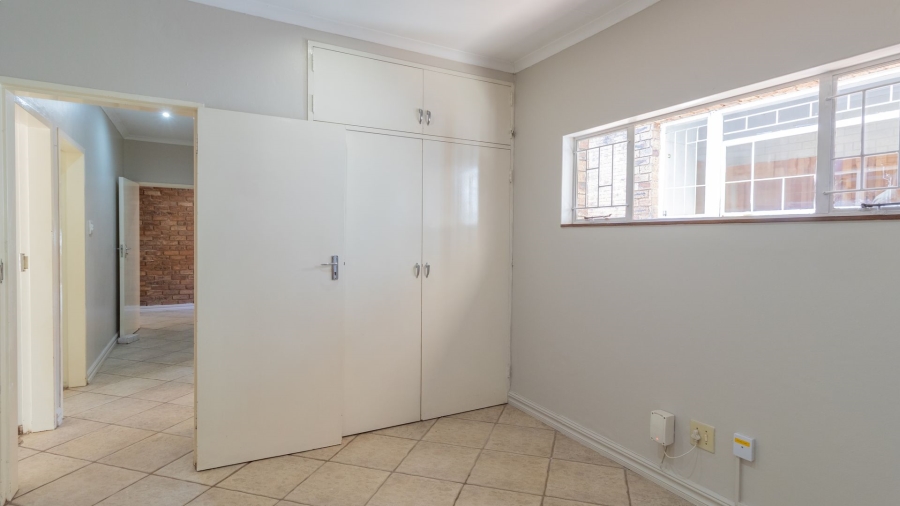 5 Bedroom Property for Sale in Lyttelton Manor Gauteng