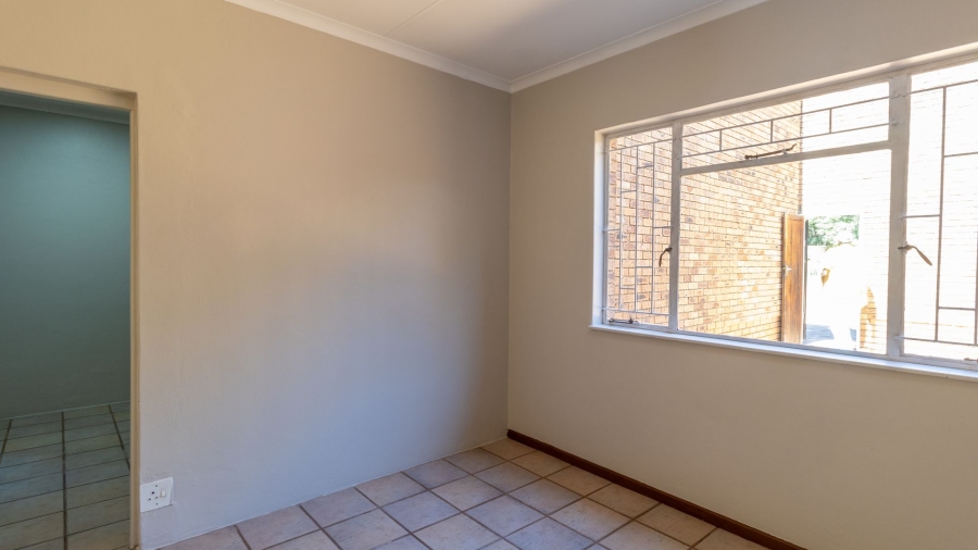 5 Bedroom Property for Sale in Lyttelton Manor Gauteng