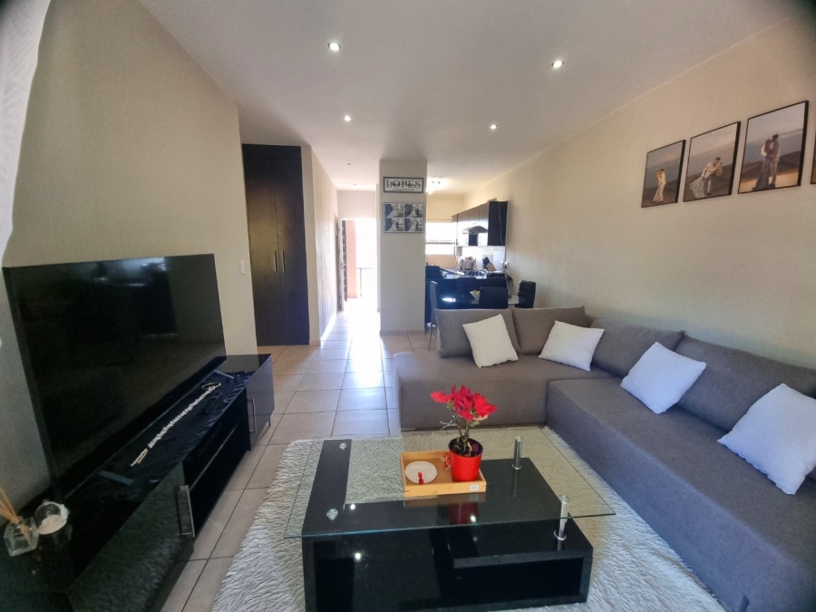 3 Bedroom Property for Sale in Mulbarton Gauteng