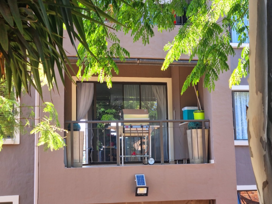 3 Bedroom Property for Sale in Mulbarton Gauteng