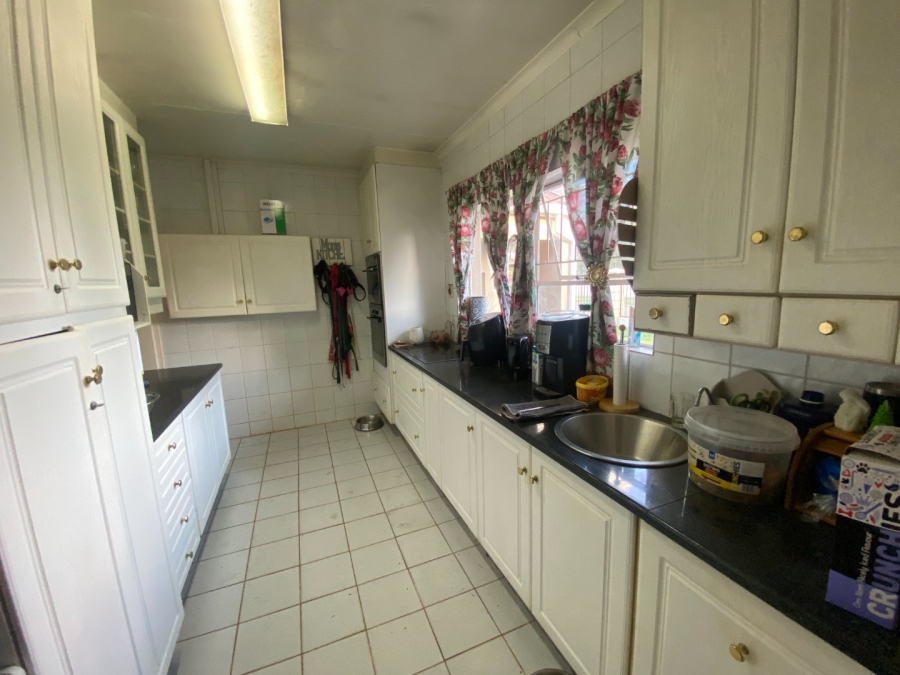 3 Bedroom Property for Sale in Doringkloof Gauteng