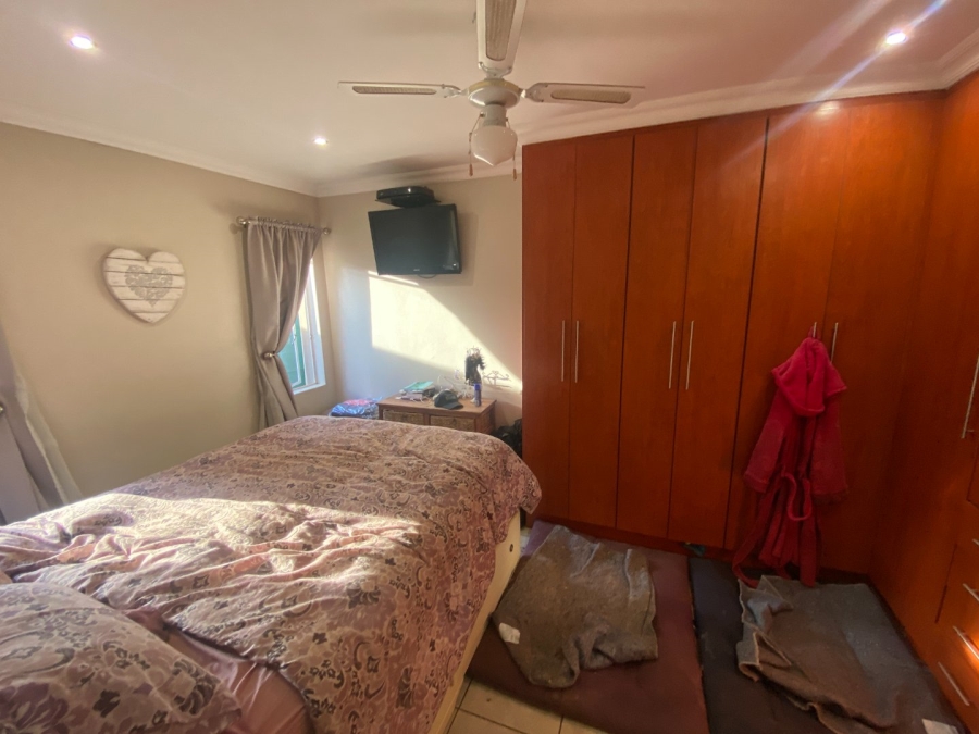 3 Bedroom Property for Sale in Doringkloof Gauteng