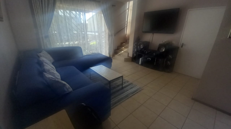 2 Bedroom Property for Sale in Sugar Bush Estate Gauteng