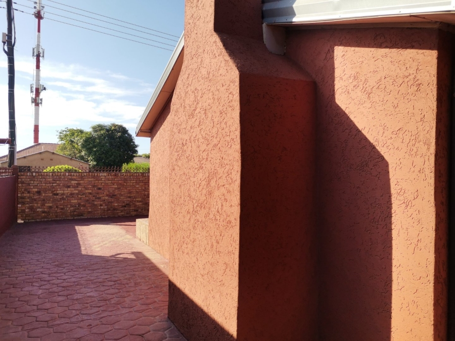 4 Bedroom Property for Sale in Soshanguve H Gauteng