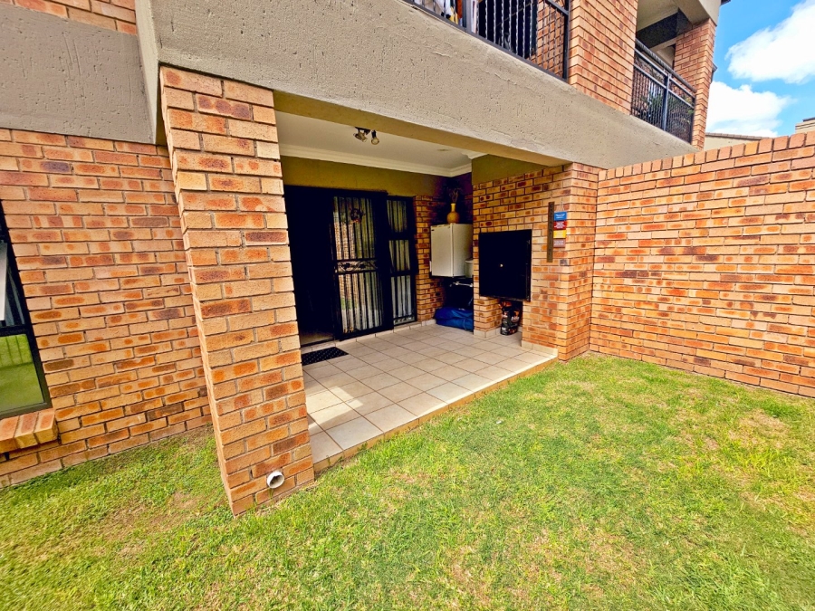 2 Bedroom Property for Sale in Ravenswood Gauteng