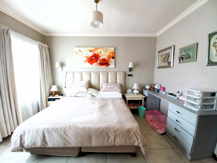 3 Bedroom Property for Sale in Croydon Gauteng