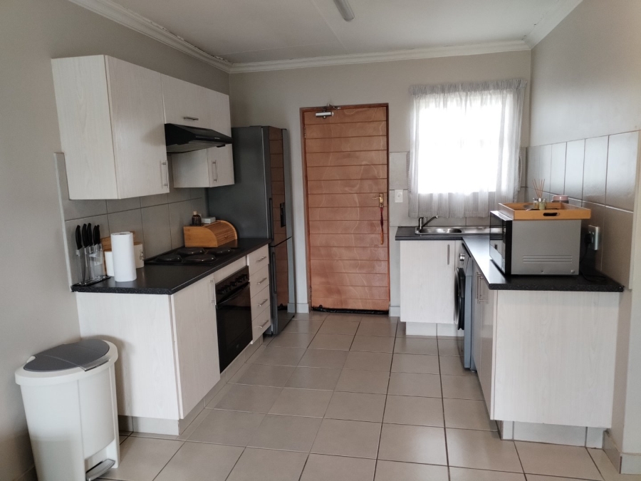 2 Bedroom Property for Sale in Montana Gauteng