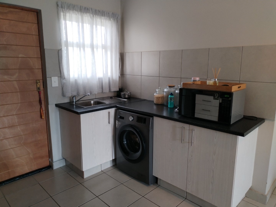 2 Bedroom Property for Sale in Montana Gauteng