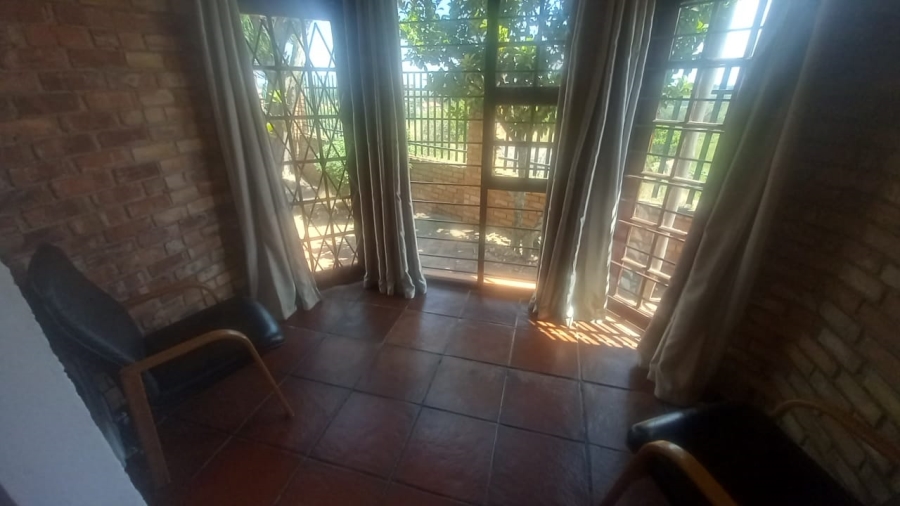 4 Bedroom Property for Sale in Noordheuwel Gauteng