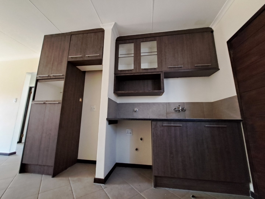 2 Bedroom Property for Sale in The Reeds Gauteng