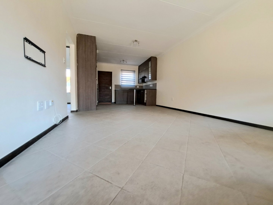 2 Bedroom Property for Sale in The Reeds Gauteng