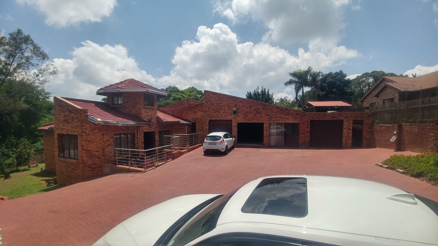 5 Bedroom Property for Sale in Amandasig Gauteng