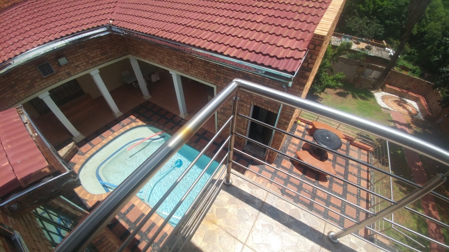 5 Bedroom Property for Sale in Amandasig Gauteng