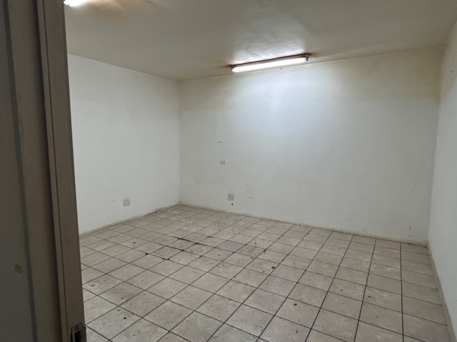 Commercial Property for Sale in Anderbolt Gauteng