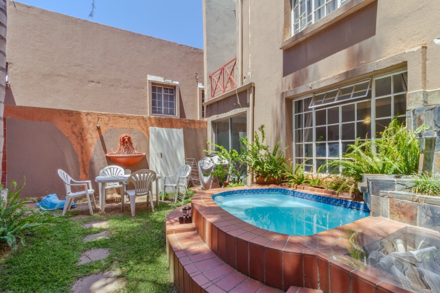 3 Bedroom Property for Sale in Corlett Gardens Gauteng