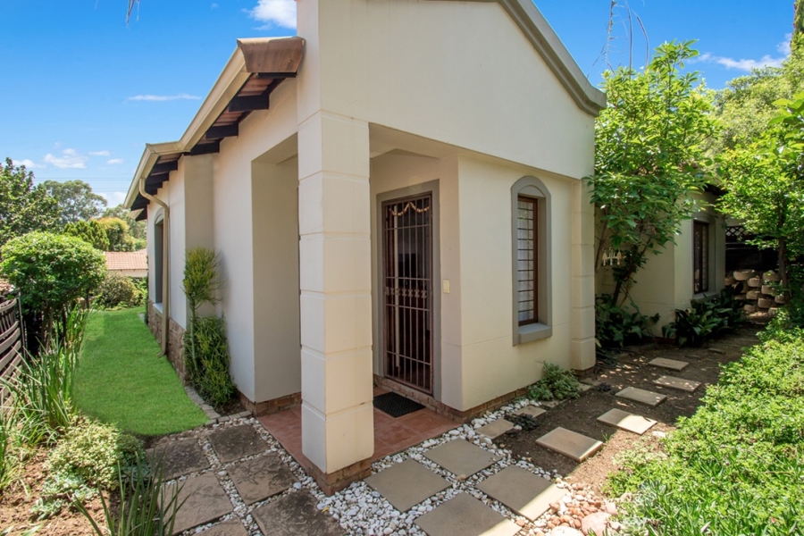 2 Bedroom Property for Sale in Paulshof Gauteng