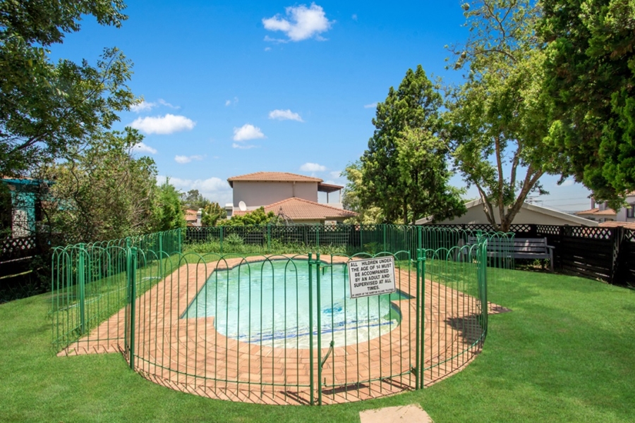 2 Bedroom Property for Sale in Paulshof Gauteng