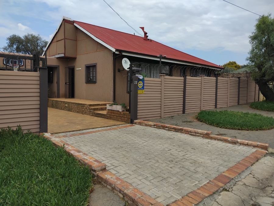 3 Bedroom Property for Sale in Primrose Gauteng