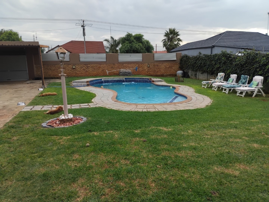 3 Bedroom Property for Sale in Primrose Gauteng