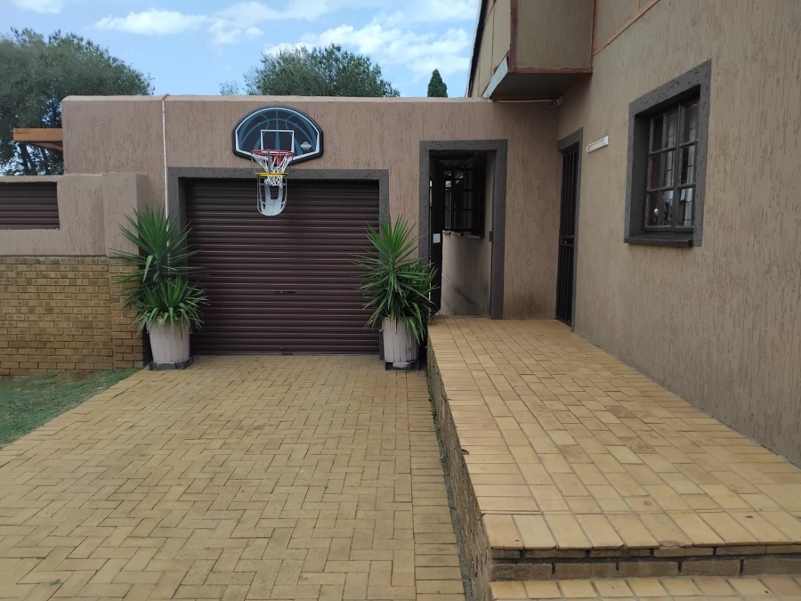 3 Bedroom Property for Sale in Primrose Gauteng